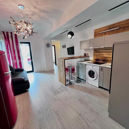 Blue Bike Seaview Apartment مامايا المظهر الخارجي الصورة