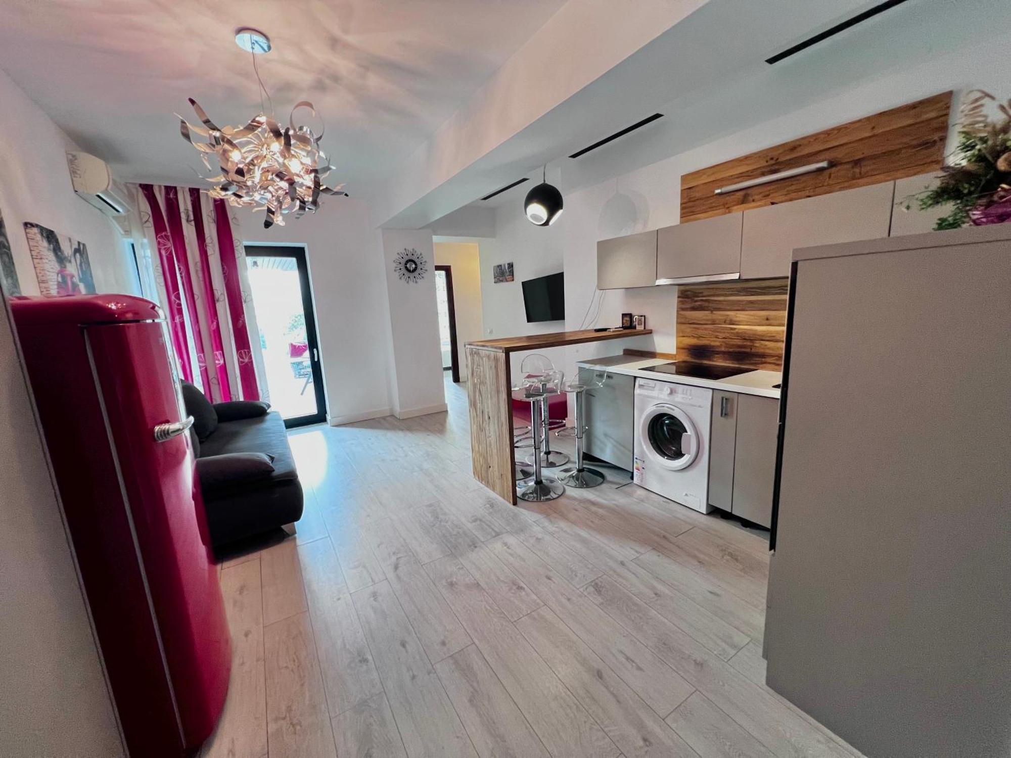 Blue Bike Seaview Apartment مامايا المظهر الخارجي الصورة