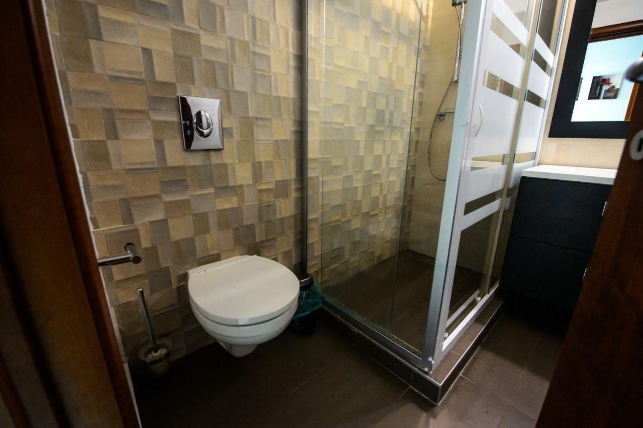 Blue Bike Seaview Apartment مامايا المظهر الخارجي الصورة