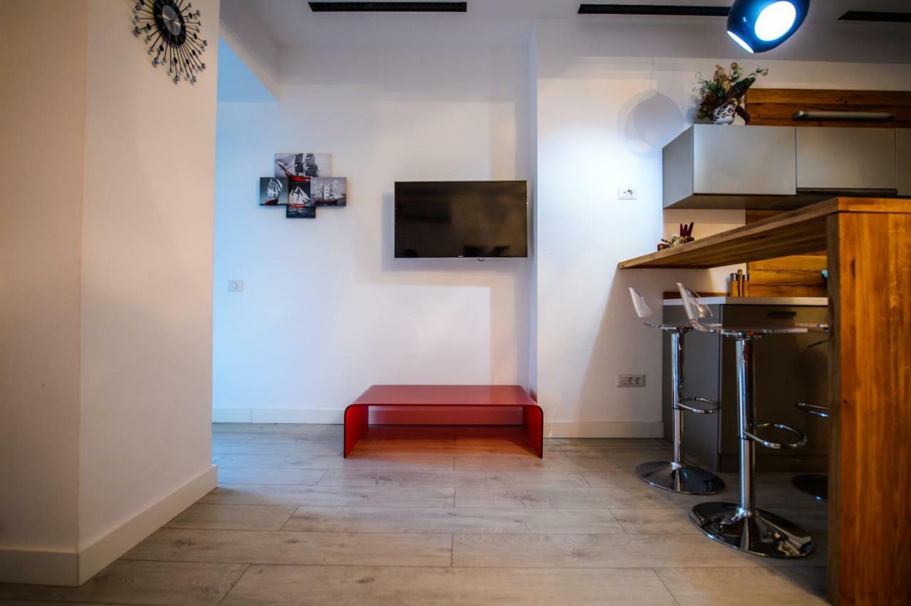 Blue Bike Seaview Apartment مامايا المظهر الخارجي الصورة